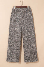 Load image into Gallery viewer, Leopard Love Wide Leg High Waist Jeans