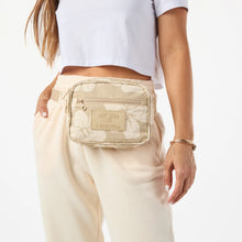 Load image into Gallery viewer, KEEP IT LIGHT HIP PACK