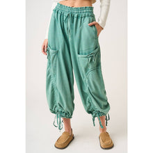 Load image into Gallery viewer, Nila WASHED FRENCH TERRY DROP POCKET BALLOON PANTS