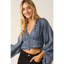 Load image into Gallery viewer, Sloan WASHED CHAMBRAY BUTTONED BALLOON SLEEVE CROP TOP