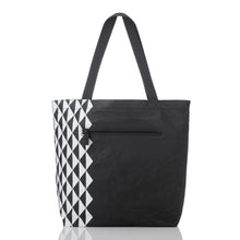 Load image into Gallery viewer, REVERSIBLE TOTE Kalapana by Samudra