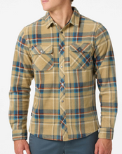 Load image into Gallery viewer, GLACIER PLAID SUPERFLEECE STANDARD FIT LONG SLEEVE SHIRT Twill