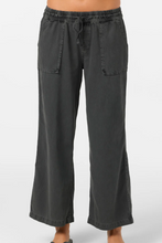 Load image into Gallery viewer, Sevie Pants Black