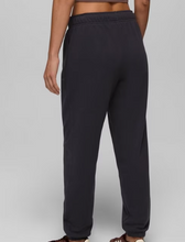 Load image into Gallery viewer, PrAna Fleece Sweatpant Black