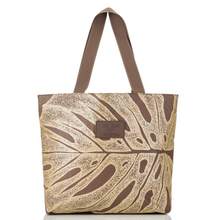 Load image into Gallery viewer, DAY TRIPPER Deliciosa Luster on Coconut