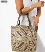 Load image into Gallery viewer, Aloha PoolSide Reversible Tote in Luster/Coconut