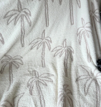 Load image into Gallery viewer, Multi Palm Tree Luxe Home Blanket