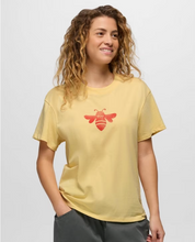 Load image into Gallery viewer, Bee Journeyman Short Sleeve Graphic Tee Vanilla Bean