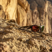 Load image into Gallery viewer, Mayor Matte Black + Polarized Red Mirror Lens