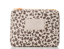 Load image into Gallery viewer, SMALL POUCH Leopard Cub - Coconut