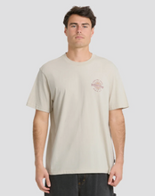Load image into Gallery viewer, Single Fin Premium T-shirt Oatmeal