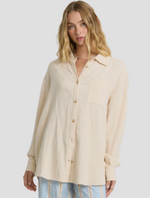 Load image into Gallery viewer, Wanderer Long Sleeve Woven Shirt Dove