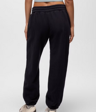 Load image into Gallery viewer, DreamFleece Sweatpant Black