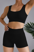 Load image into Gallery viewer, 2pc Seamless Sports Bra And High Waist Short Set