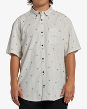 Load image into Gallery viewer, All Day Jacquard Short Sleeve Woven Shirt Chino