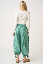 Load image into Gallery viewer, Nila WASHED FRENCH TERRY DROP POCKET BALLOON PANTS