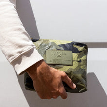 Load image into Gallery viewer, SMALL POUCH CAMO