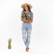 Load image into Gallery viewer, SMALL POUCH Pāʻina Holiday