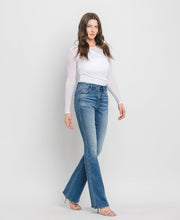 Load image into Gallery viewer, HIGH RISE DARK WASH FULL LENGTH BOOTCUT JEANS
