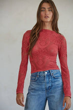 Load image into Gallery viewer, Stevie Lace Top Crimson
