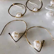 Load image into Gallery viewer, Entranced Pearl Ear Threaders
