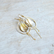 Load image into Gallery viewer, Blacklip Shell Teardrop Earrings
