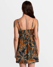 Load image into Gallery viewer, HAU TREE SLEEVELESS DRESS Camel
