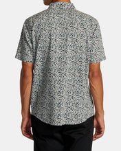 Load image into Gallery viewer, ANYTIME SHORT SLEEVE SHIRT Green Haze
