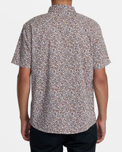 Load image into Gallery viewer, MICRO GARDEN SHORT SLEEVE WOVEN SHIRT
