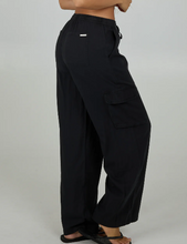 Load image into Gallery viewer, Driftwood Pant - Black
