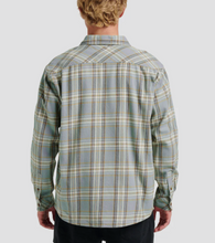 Load image into Gallery viewer, Waterman Bodie Flannel Shirt CHINOIS GREEN
