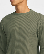 Load image into Gallery viewer, Dayshift Thermal Long Sleeve Olive
