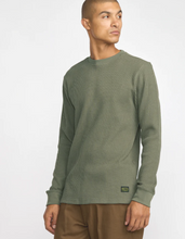 Load image into Gallery viewer, Dayshift Thermal Long Sleeve Olive
