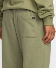 Load image into Gallery viewer, VA Essential Sweatpant Ranger Green
