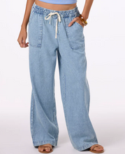 Load image into Gallery viewer, Sevie Pant Denim Pants
