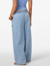 Load image into Gallery viewer, Sevie Pant Denim Pants
