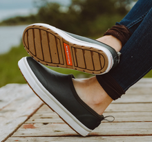 Load image into Gallery viewer, Women&#39;s Deck-Boss Shorty Sherpa Deep Depths
