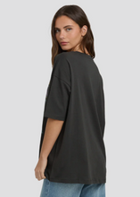 Load image into Gallery viewer, Counting Stars Short Sleeve T-Shirt Black
