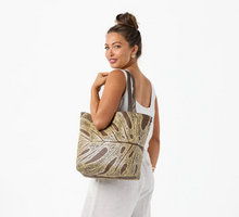 Load image into Gallery viewer, Aloha PoolSide Reversible Tote in Luster/Coconut
