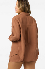 Load image into Gallery viewer, Leni Relaxed Long Sleeve Top Carob Brown
