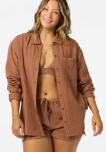 Load image into Gallery viewer, Leni Relaxed Long Sleeve Top Carob Brown

