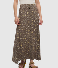 Load image into Gallery viewer, Ashland Skirt Timber scattered floral
