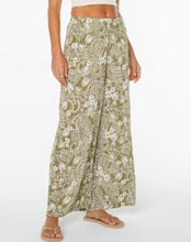 Load image into Gallery viewer, Midnight Ave Pant Olive Branch On The Prowl
