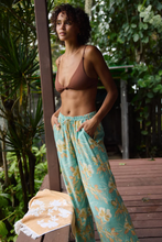 Load image into Gallery viewer, Rosalie Tiki Pants Green
