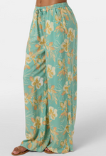 Load image into Gallery viewer, Rosalie Tiki Pants Green
