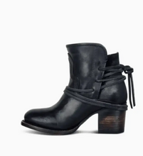 Load image into Gallery viewer, Vintage Bohemian Short Bootie
