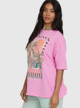 Load image into Gallery viewer, Feel The Heat Short Sleeve Knit T-Shirt Party Pink
