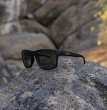 Load image into Gallery viewer, A-Team Matte Black + Polarized Gray Green Lens
