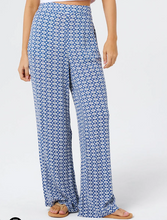 Load image into Gallery viewer, Party Pack Beach Pant Navy
