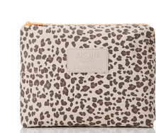 Load image into Gallery viewer, MID POUCH Leopard Cub - Coconut
